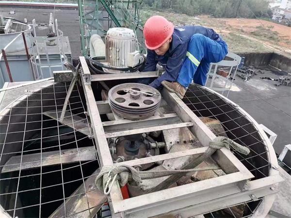 開式冷卻塔散水池出現結冰解決方案(開式冷卻塔樣本)