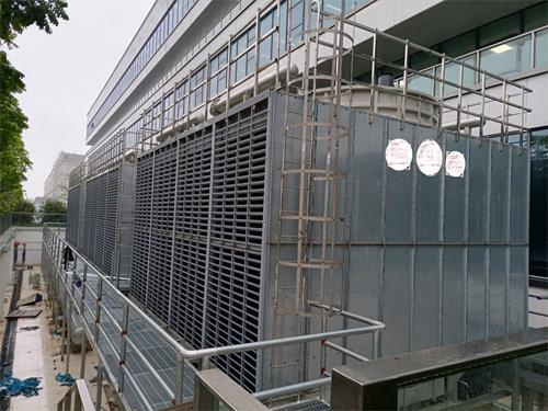 深圳冷卻塔：開式冷卻塔與閉式冷卻塔哪個好？(開式<font color='red'>玻璃鋼冷卻塔</font>價格一般是多少)