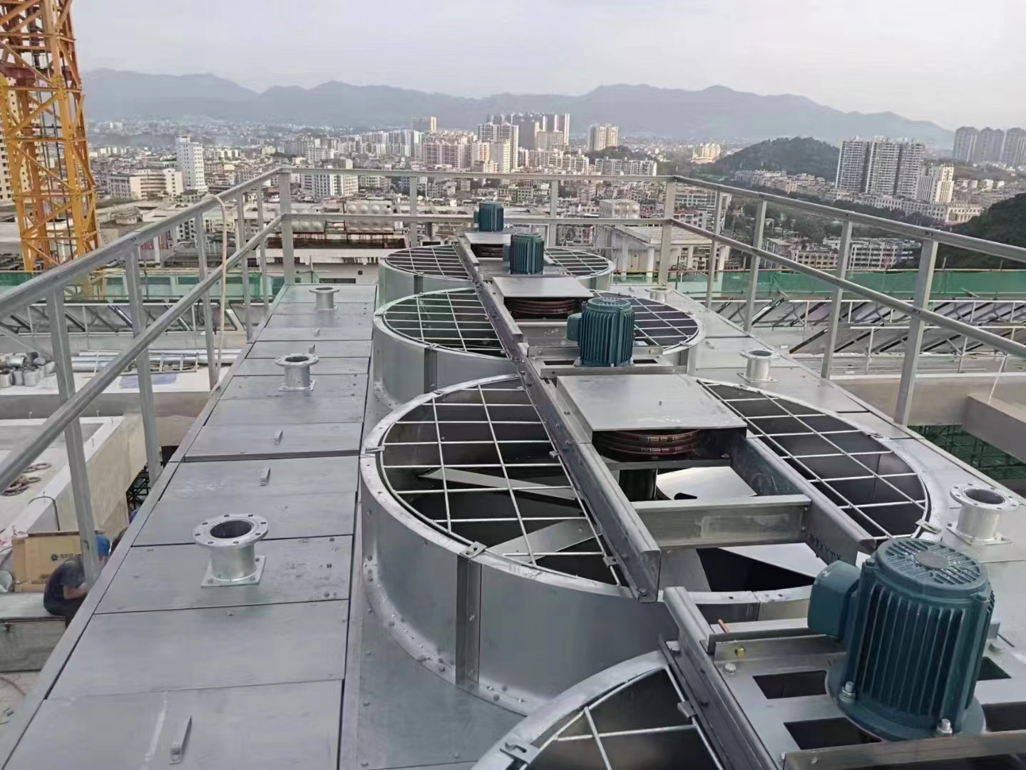 開式冷卻塔對循環水冷卻的過程(開式橫流冷卻塔)